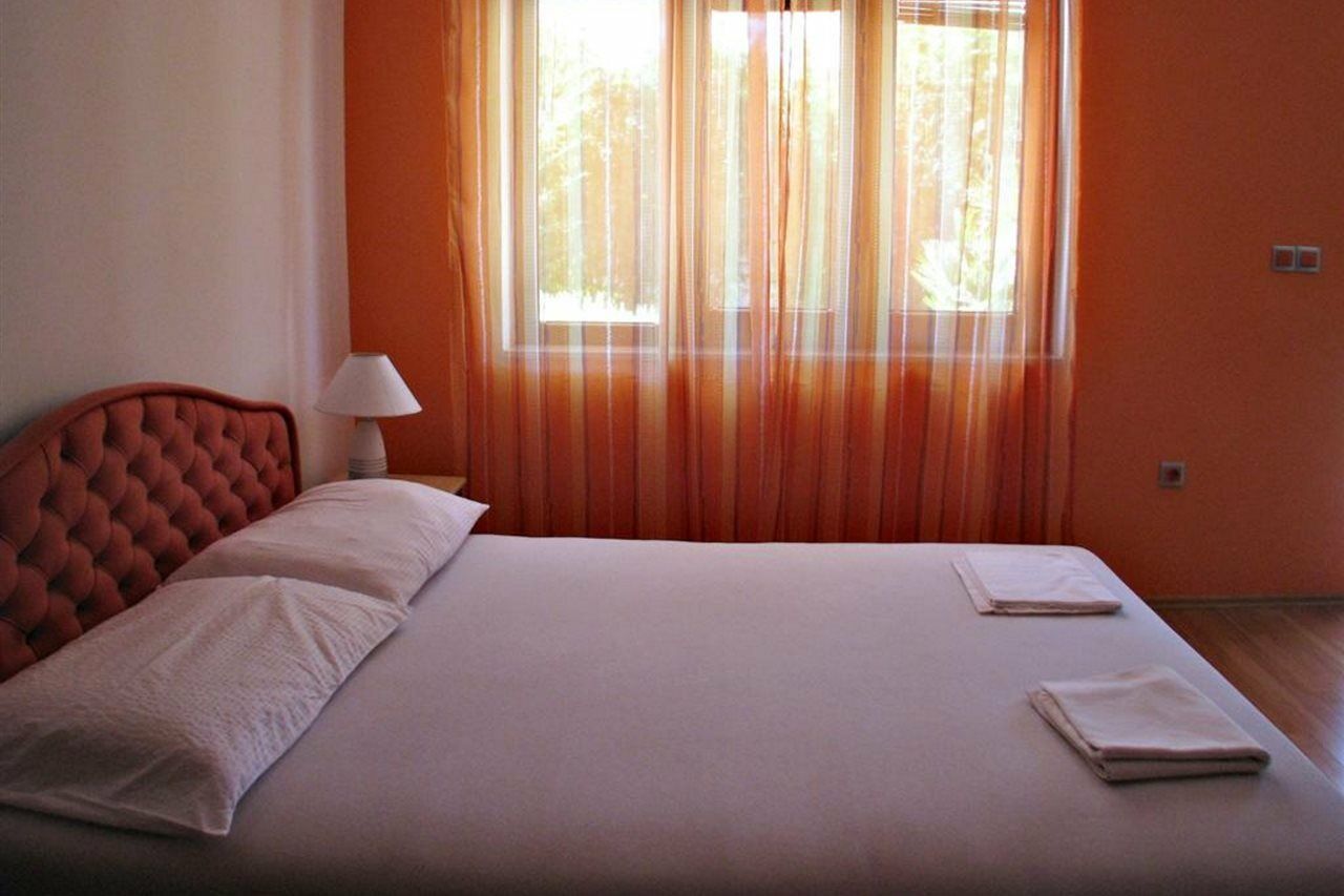 Apartments Miljak Omiš Extérieur photo