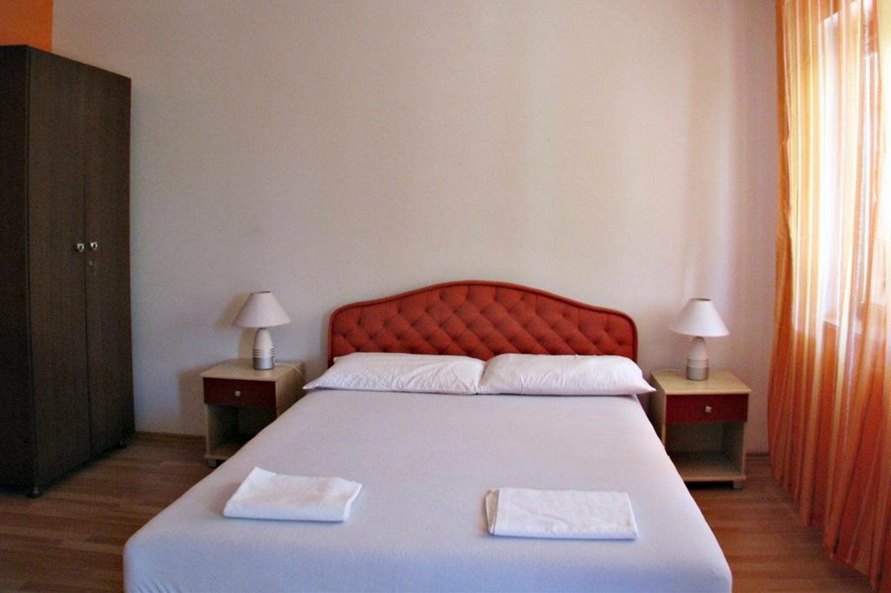 Apartments Miljak Omiš Extérieur photo