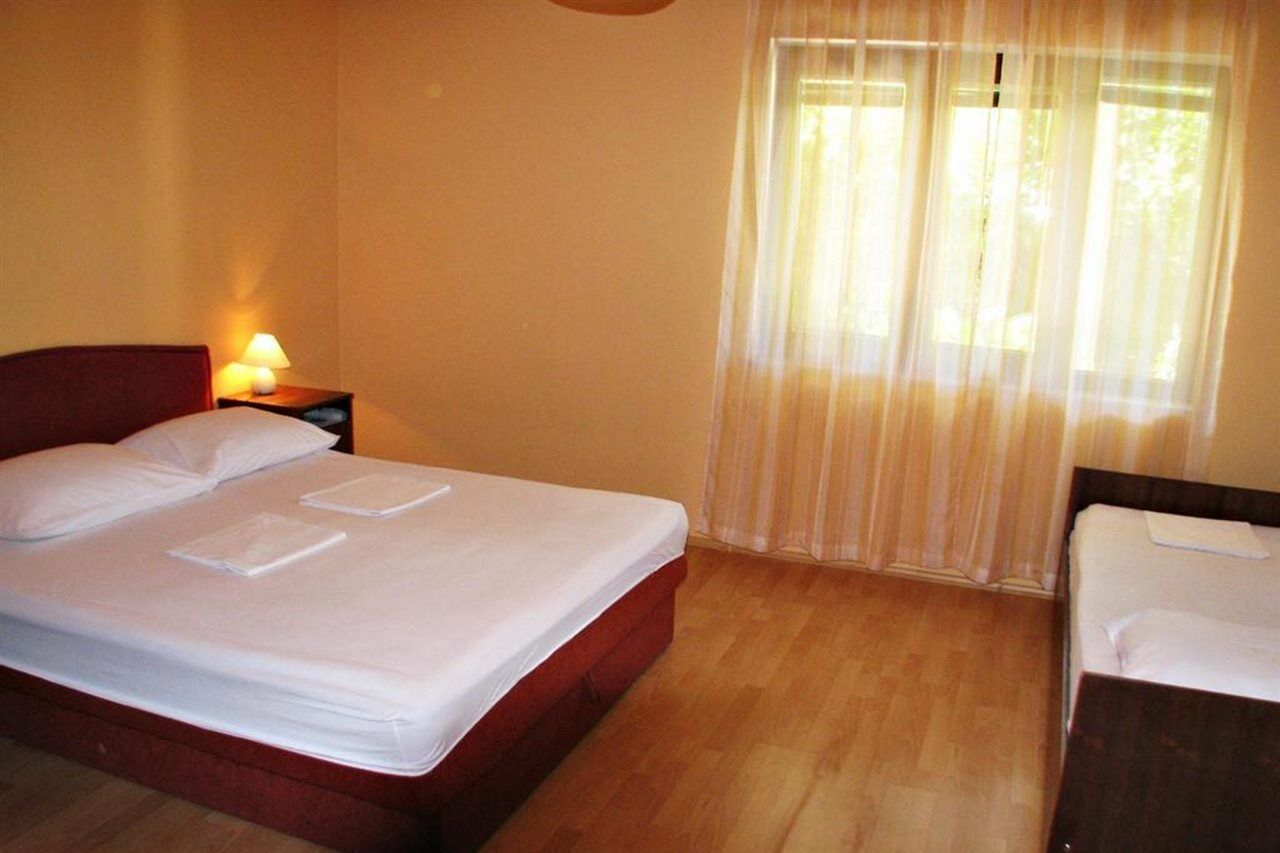 Apartments Miljak Omiš Extérieur photo